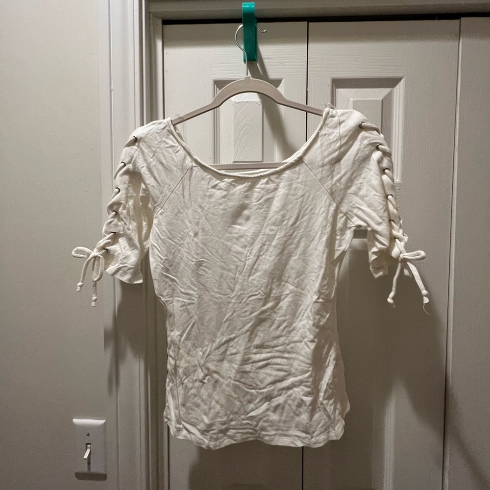 Women’s heart and hips short sleeve shirt size M